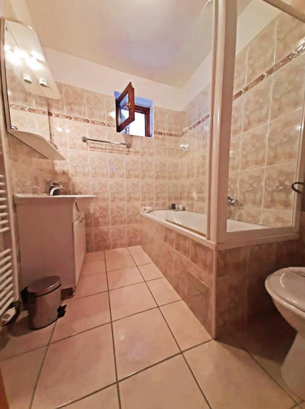 Arka Apartment Stara Novalja Exterior photo